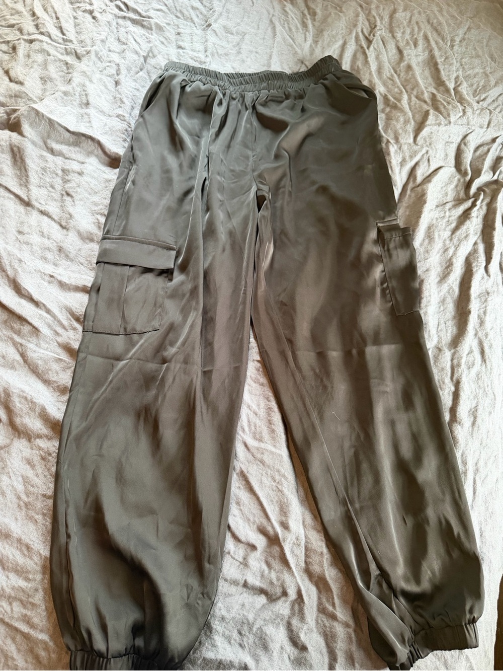 Gilli Women’s Satin Jogger Pants